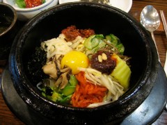 Korean_cuisine-Bibimbap-08